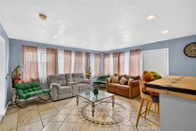 5945 Mckinley, San Bernardino, CA 92404