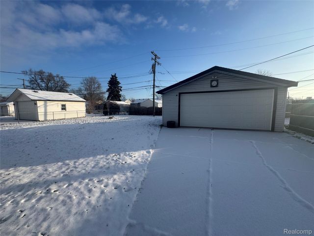 25118 Rosenbusch Boulevard, Warren, MI 48089