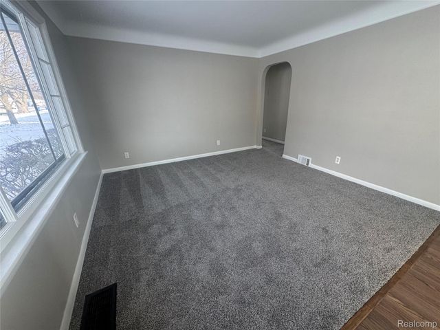 25118 Rosenbusch Boulevard, Warren, MI 48089