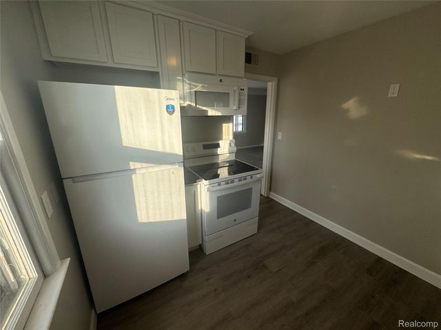 25118 Rosenbusch Boulevard, Warren, MI 48089