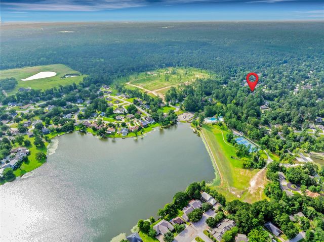 1728 E Lake Drive, Huntsville, TX 77340
