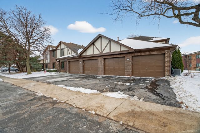 6755 180th Street 6, Tinley Park, IL 60477