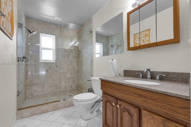1092 NW 162nd Avenue, Pembroke Pines, FL 33028
