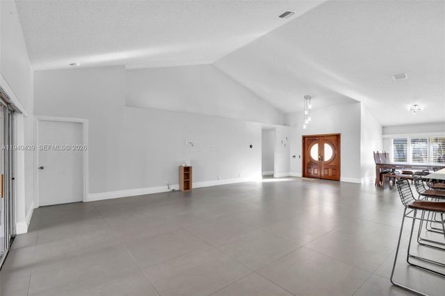 1092 NW 162nd Avenue, Pembroke Pines, FL 33028