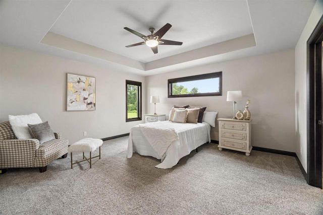 W5975 AUTUMN HILLS PARKWAY, Appleton, WI 54913