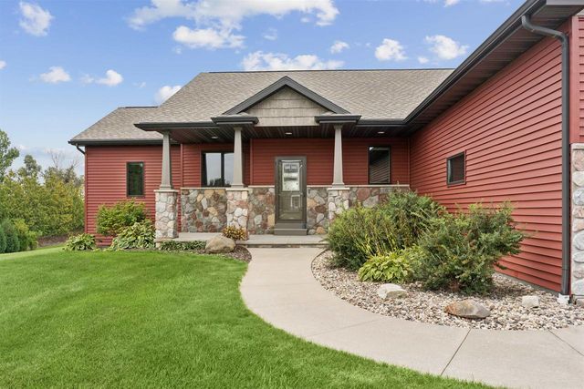 W5975 AUTUMN HILLS PARKWAY, Appleton, WI 54913