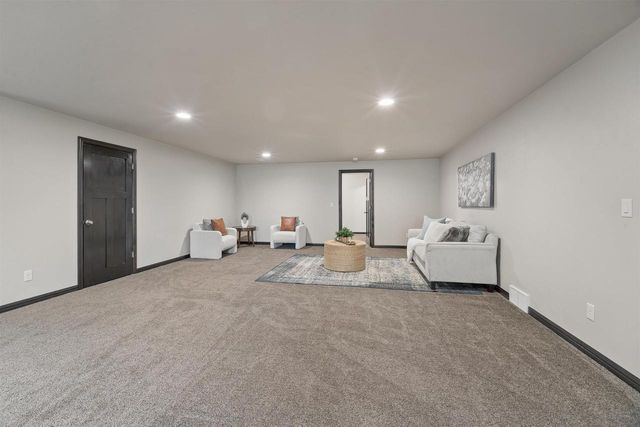 W5975 AUTUMN HILLS PARKWAY, Appleton, WI 54913