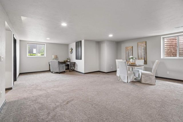 W5975 AUTUMN HILLS PARKWAY, Appleton, WI 54913