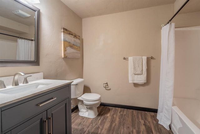 W5975 AUTUMN HILLS PARKWAY, Appleton, WI 54913