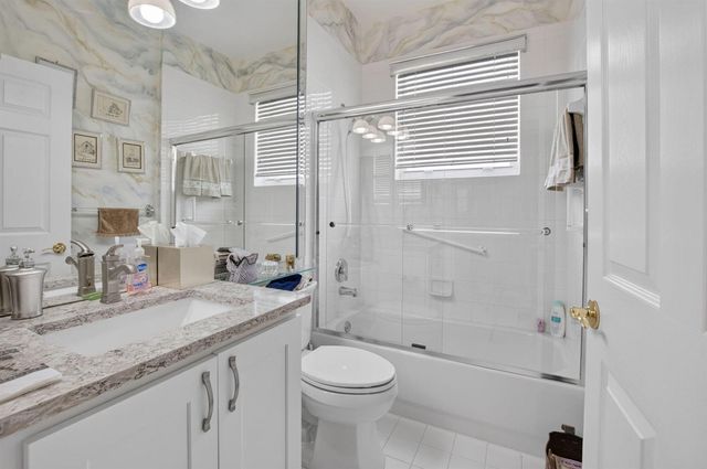 10632 Royal Caribbean Circle, Boynton Beach, FL 33437