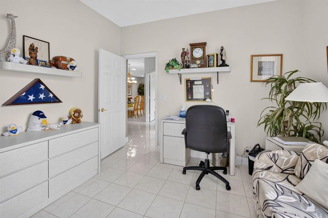 10632 Royal Caribbean Circle, Boynton Beach, FL 33437