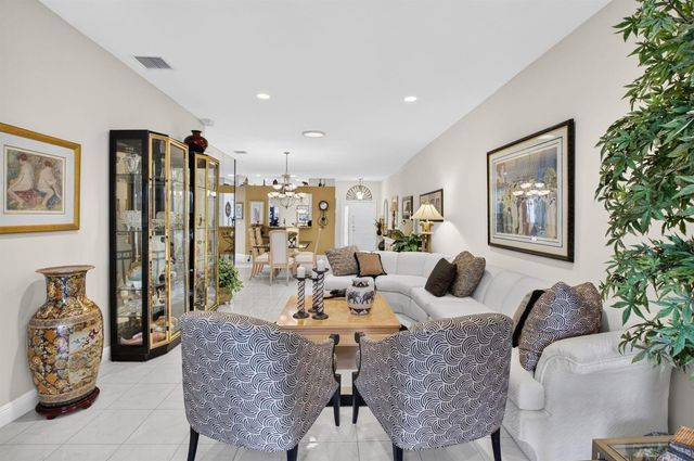 10632 Royal Caribbean Circle, Boynton Beach, FL 33437
