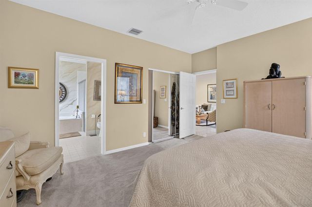 10632 Royal Caribbean Circle, Boynton Beach, FL 33437