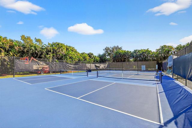 10632 Royal Caribbean Circle, Boynton Beach, FL 33437