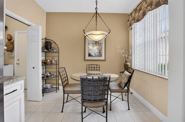 10632 Royal Caribbean Circle, Boynton Beach, FL 33437