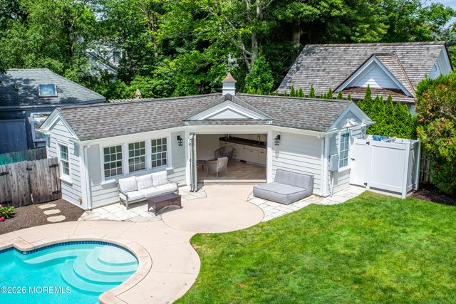 38 Vroom Avenue, Spring Lake, NJ 07762