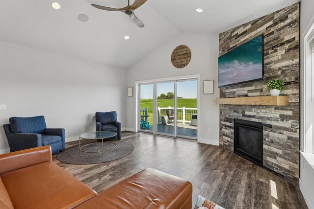 941 Rumley Run, Deforest, WI 53532