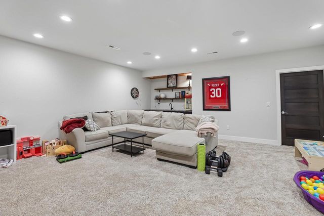 941 Rumley Run, Deforest, WI 53532