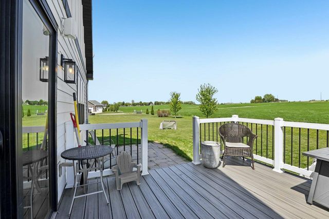 941 Rumley Run, Deforest, WI 53532