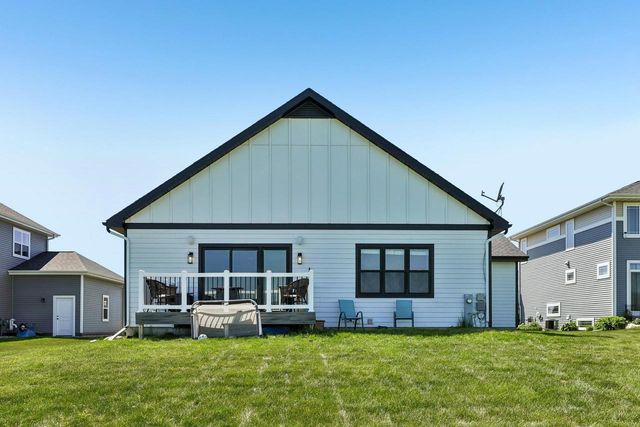 941 Rumley Run, Deforest, WI 53532