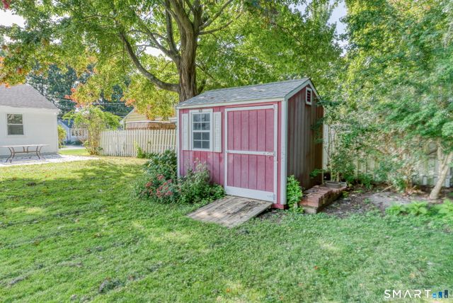65 Brooklawn Drive, Meriden, CT 06450