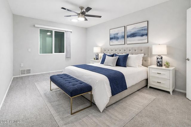 10030 W ROYAL OAK Road L, Sun City, AZ 85351