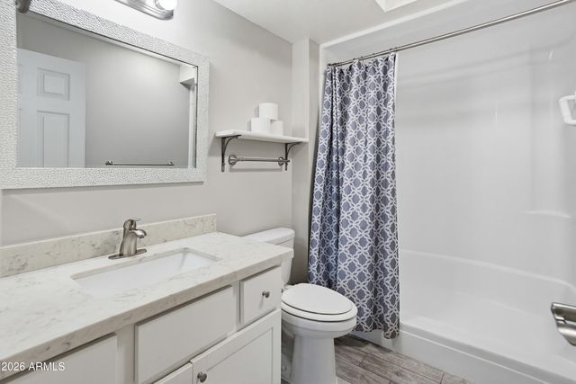 10030 W ROYAL OAK Road L, Sun City, AZ 85351