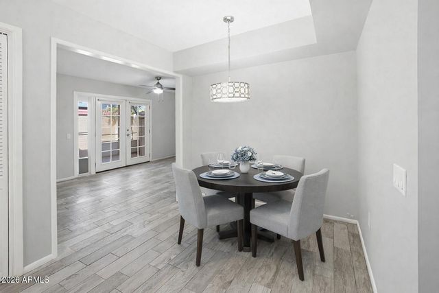 10030 W ROYAL OAK Road L, Sun City, AZ 85351