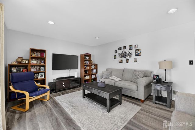 167 Syzmanski Drive, Spotswood, NJ 08884