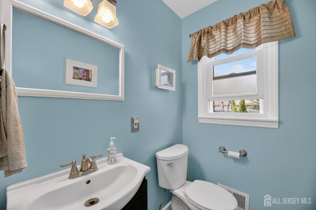 167 Syzmanski Drive, Spotswood, NJ 08884