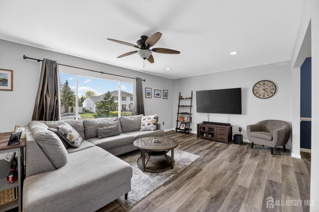 167 Syzmanski Drive, Spotswood, NJ 08884