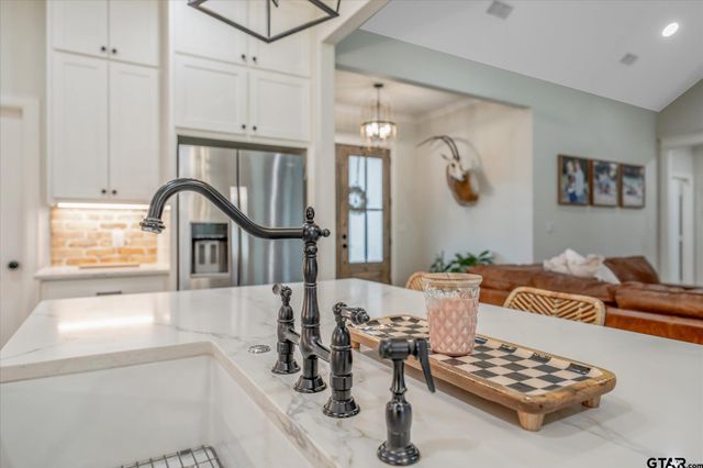 437 County Road 4914, Troup, TX 75789