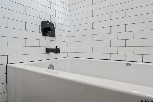 437 County Road 4914, Troup, TX 75789