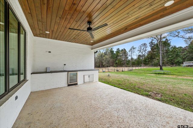 437 County Road 4914, Troup, TX 75789