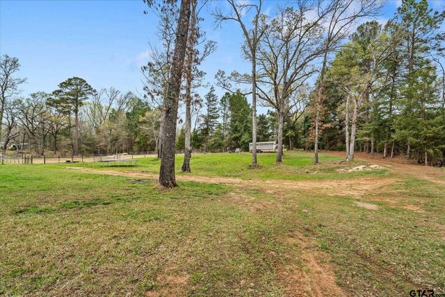 437 County Road 4914, Troup, TX 75789