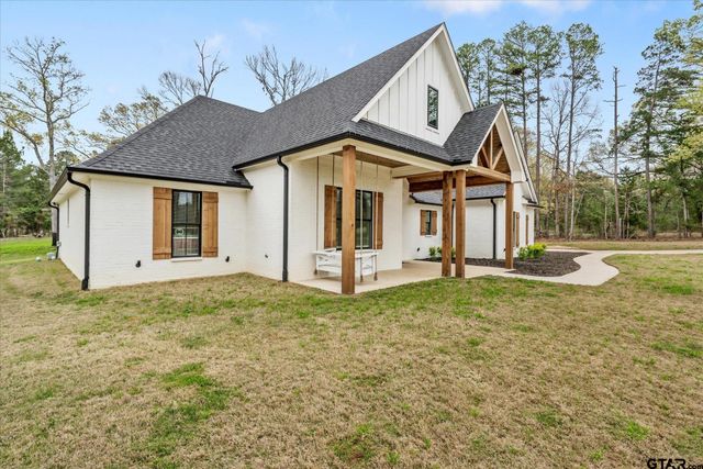 437 County Road 4914, Troup, TX 75789