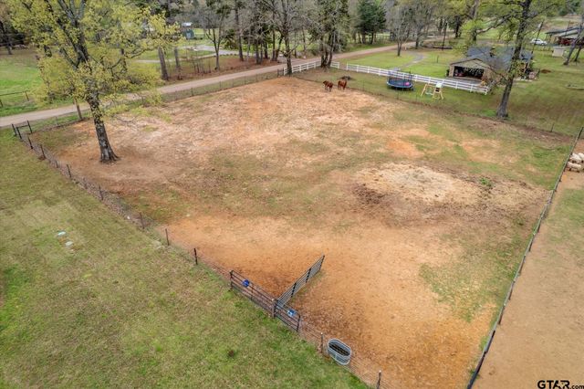 437 County Road 4914, Troup, TX 75789