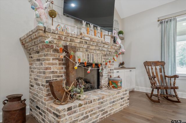 437 County Road 4914, Troup, TX 75789