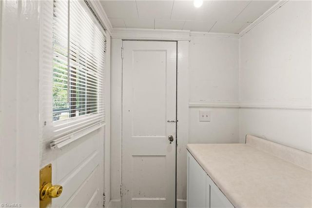 611 W Lexington Avenue, High Point, NC 27262