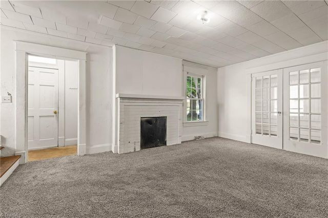 611 W Lexington Avenue, High Point, NC 27262