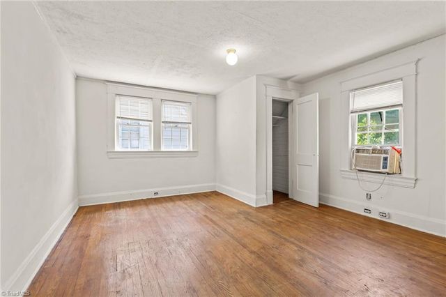 611 W Lexington Avenue, High Point, NC 27262