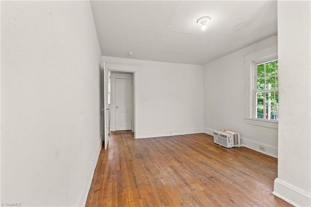 611 W Lexington Avenue, High Point, NC 27262