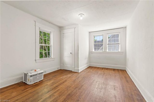 611 W Lexington Avenue, High Point, NC 27262