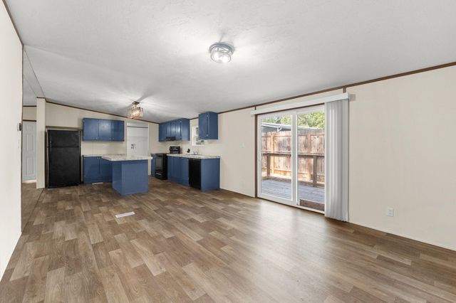 472 Antigua Drive, Point Blank, TX 77364