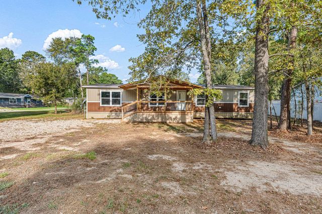 472 Antigua Drive, Point Blank, TX 77364