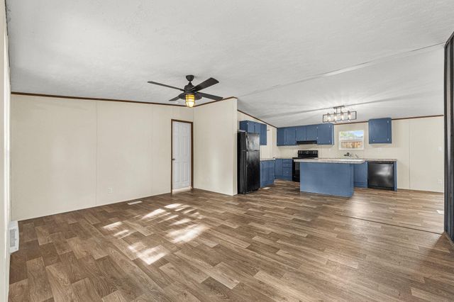 472 Antigua Drive, Point Blank, TX 77364