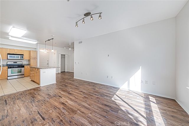 100 S Alameda 348, Los Angeles, CA 90012