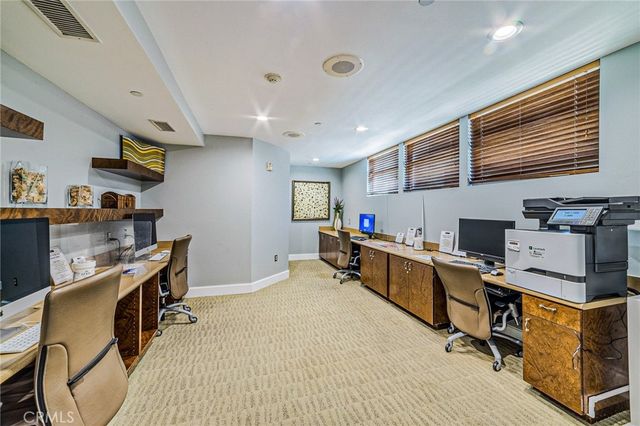 100 S Alameda 348, Los Angeles, CA 90012