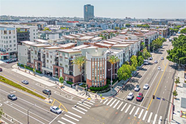 100 S Alameda 348, Los Angeles, CA 90012