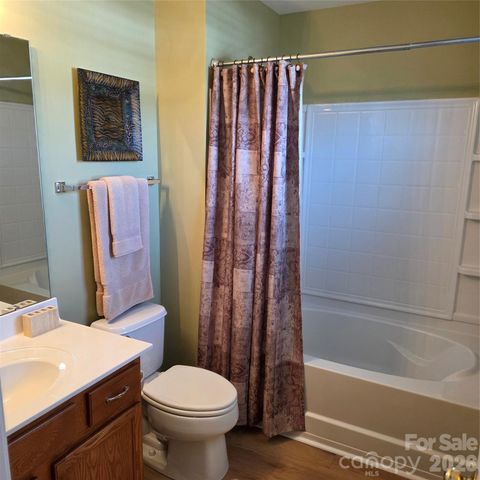 150 Clydesdale Court 6232, Matthews, NC 28104